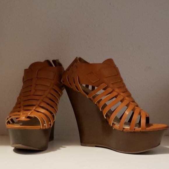 Shoes - Picture 2 of 2